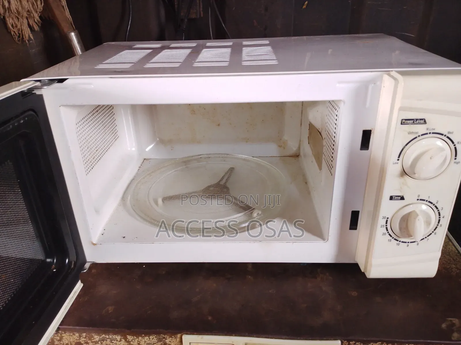 Microwave Oven