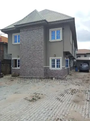 2bdrm Block of Flats in First Unity Estate for sale