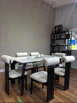 Quality Standard Dinning Table