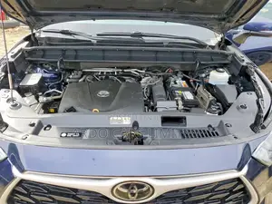 Toyota Highlander XLE AWD 2020 Blue