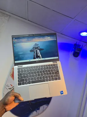 Laptop Dell Latitude 5320 8GB Intel Core i5 SSD 256GB