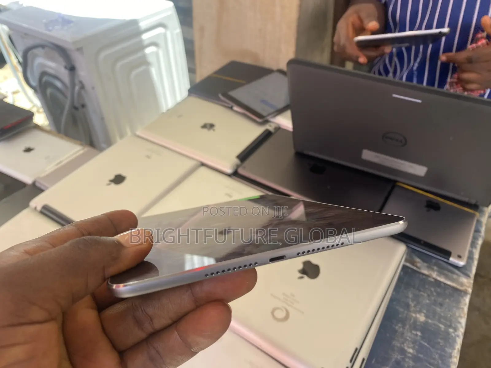Apple iPad mini 4 64 GB Silver
