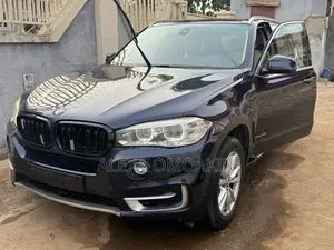 BMW X5 xDrive35i 4dr SUV AWD (3.0L 6cyl Turbo 8A) 2015 Blue