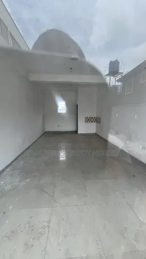 Show Room Shop for Rent