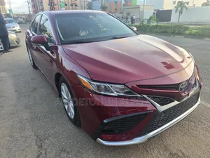 Toyota Camry L FWD (2.5L 4cyl 8AM) 2018 Burgundy