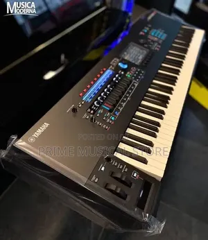 Yamaha Montage M8x Synthesizer Keyboard