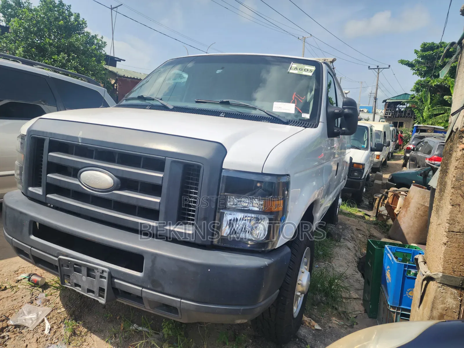 Ford E250 2016 Silver