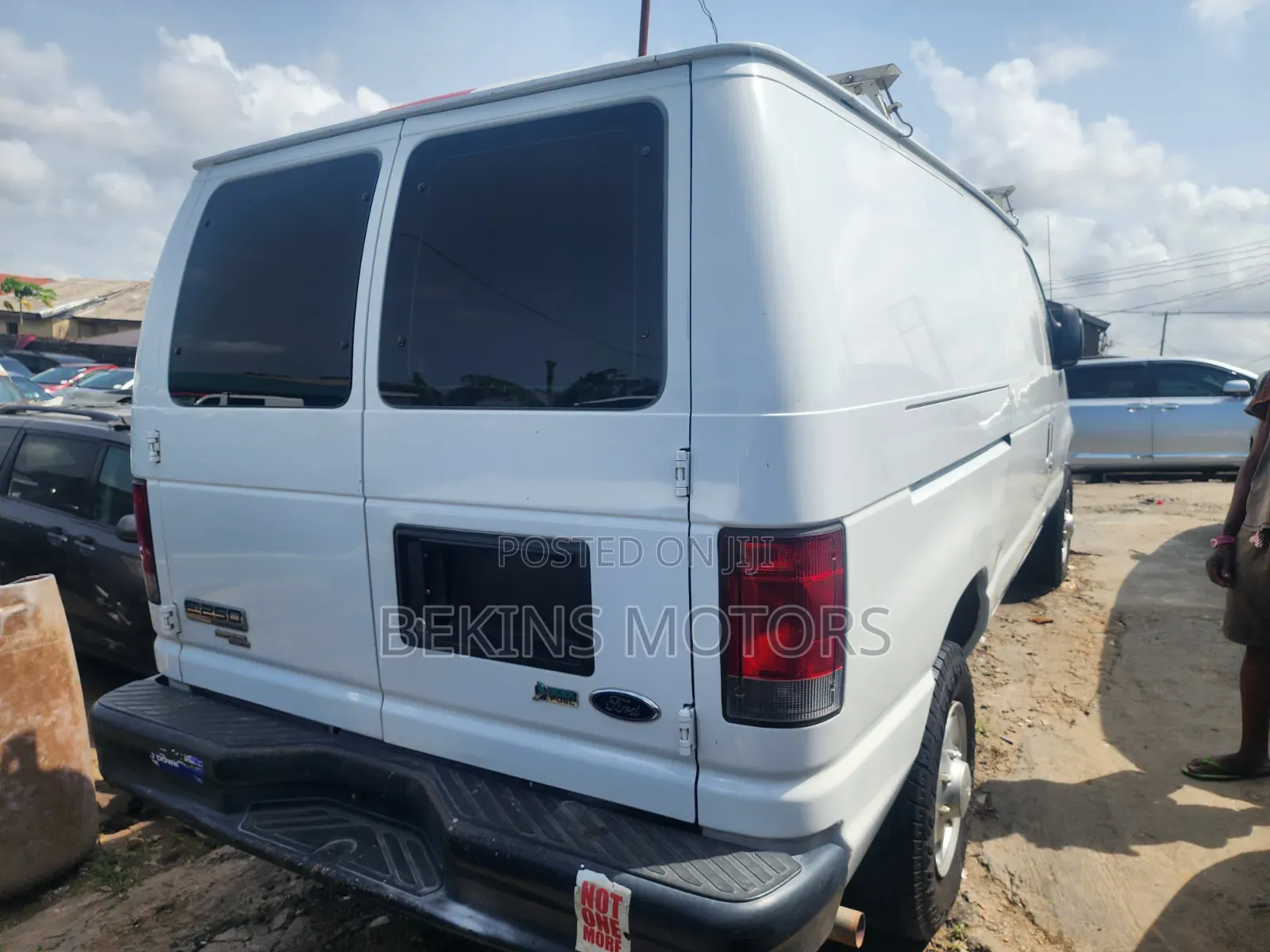 Ford E250 2016 Silver