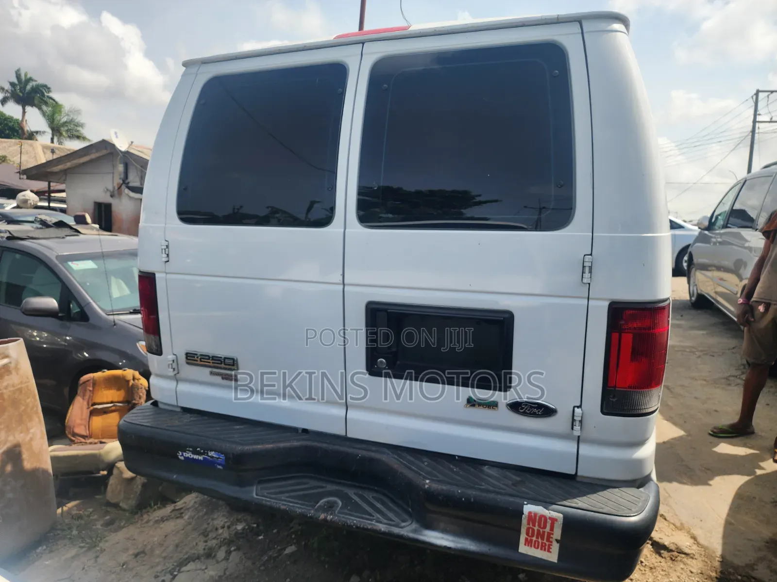 Ford E250 2016 Silver