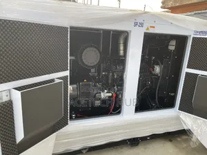 Perkins 250kva Stamford Alternator Soundproof Generator