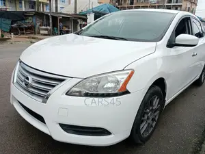 Nissan Sentra SV 4dr Sedan (1.8L 4cyl CVT) 2015 White