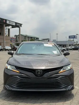 Toyota Camry 2018