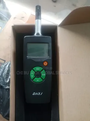Daxi Handheld Digital Temperature and Humidity Meter for Monitoring