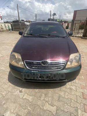 Toyota Corolla 2002 Red