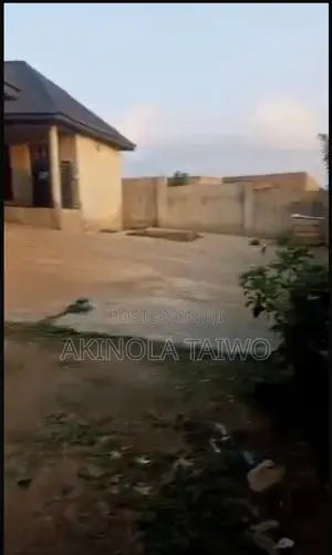 Furnished 10bdrm Block of Flats in Oye for sale