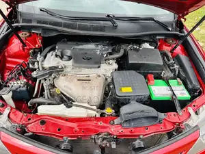 Toyota Camry SE 4dr Sedan (2.5L 4cyl 6A) 2012 Red