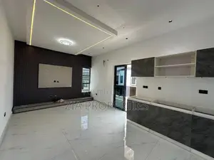 5bdrm Duplex in Ologolo for rent