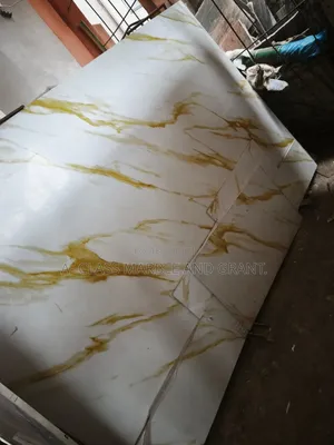 Thick Gold Waves Marble Quartz Slab