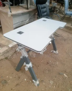 Office Desk Work Station in Abeokuta