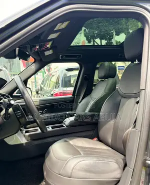 Land Rover Range Rover Vogue 2023 Gray