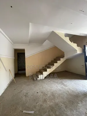 4bdrm Duplex in Kado for sale