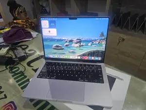 Laptop Apple MacBook Pro 2023 M3 Pro 14-inch 18GB Apple M4 Pro SSD 1T