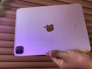 Apple iPad Pro 11 (2022) 256 GB Silver