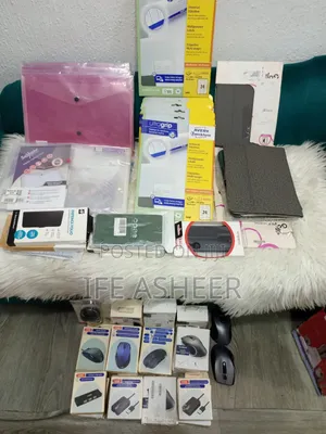 Bulk Sale:Mouses, Card Reader, 4 Port Usb Hub, Folders, iPad Pouches,