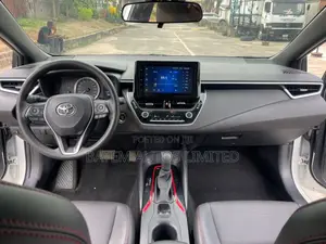Toyota Corolla SE 2022 White