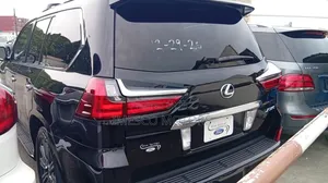 Lexus LX 570 (5 seats) AWD 2017 Black