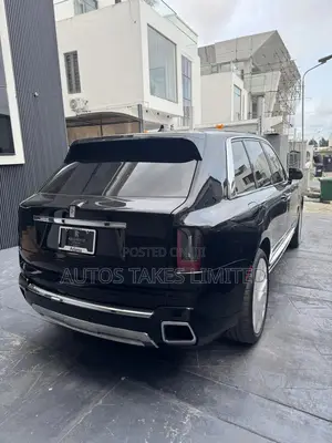 New Rolls-Royce Cullinan 2025 Black