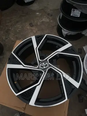 16inche Toyota Corolla 2018