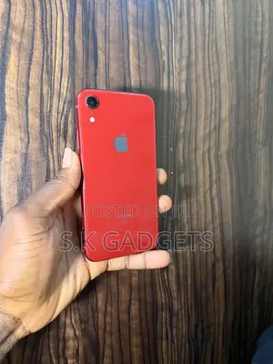 Apple iPhone XR 64 GB Red