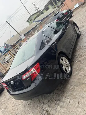 Toyota Camry SE 4dr Sedan (2.5L 4cyl 6A) 2012 Black