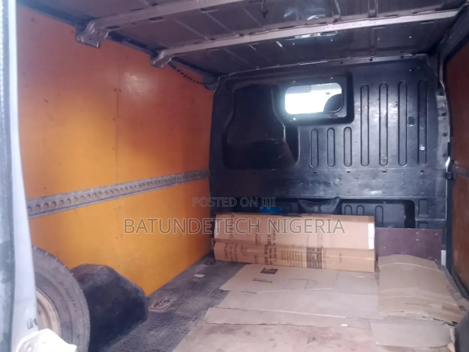 Ford Transit 2000 Grey