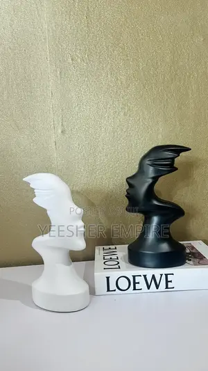 Deco Figurine