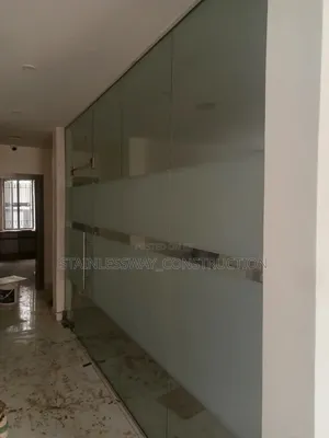 Office Glass With 10mm Glass