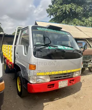 Toyota Dyna 150 2000 Silver