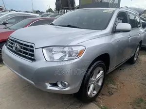 Toyota Highlander 2010 Silver