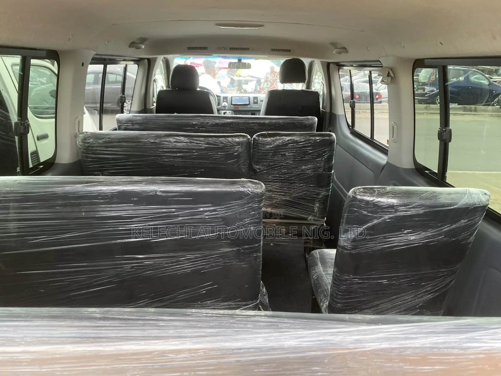 Toyota HiAce 2010 Silver