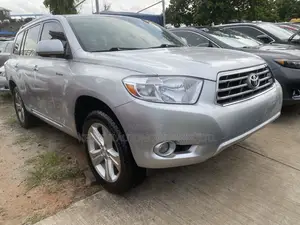 Toyota Highlander Limited 2010 Silver