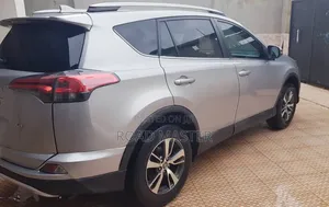 Toyota RAV4 2018 Silver