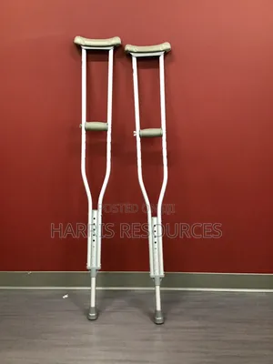 Move Confidently: Ultra-Light Adjustable Crutches