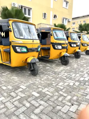 TVS King Deluxe Plus iTouch Start 2024 Yellow