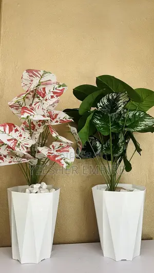 Artificial Flower Vase