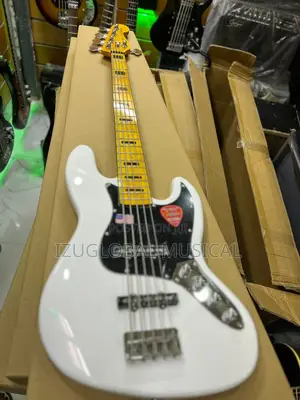 Squire 5strings Active Jazz Bass Guitar