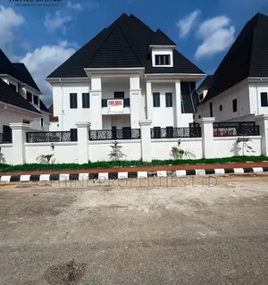 Furnished 6bdrm Duplex in Karsana for sale