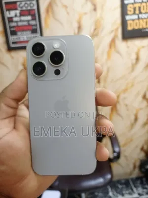 Apple iPhone 15 Pro 128 GB Gray