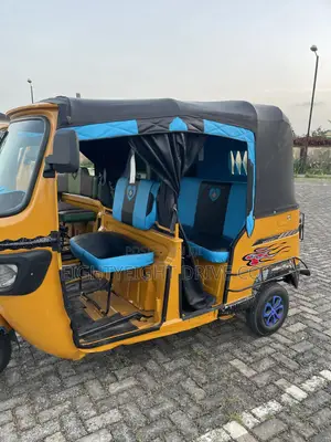 TVS King Deluxe Plus iTouch Start 2024 Yellow
