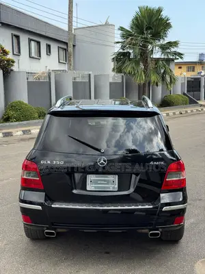Mercedes-Benz GLK-Class 2010 Black